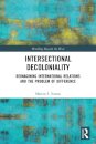 Intersectional Decoloniality